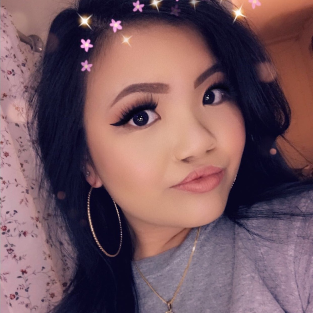 Meet your Posher, Christina